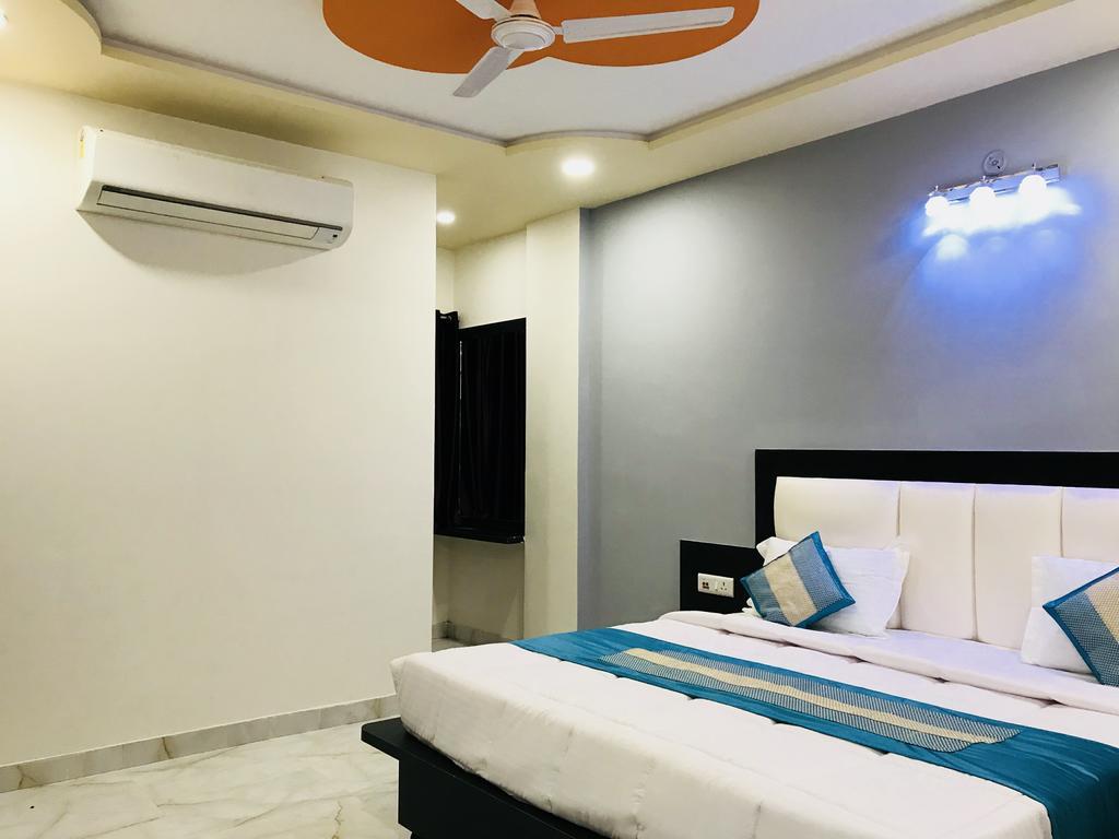 Готель Aaradhya Residency Агра Екстер'єр фото