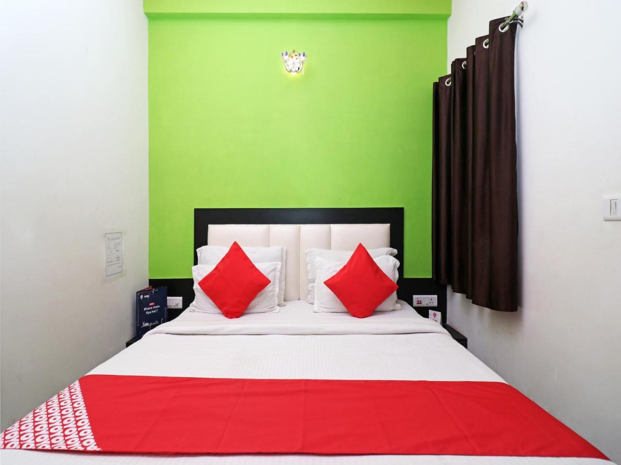 Готель Aaradhya Residency Агра Екстер'єр фото